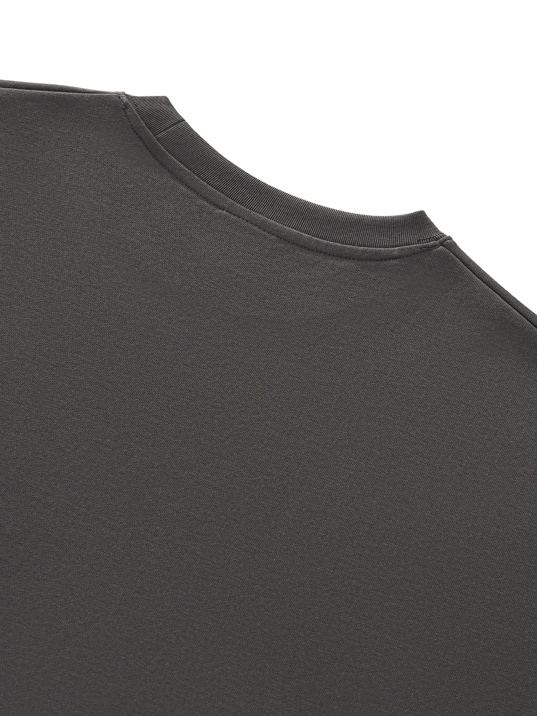 Boxy Half-Sleeve Raw-Edge T-Shirt